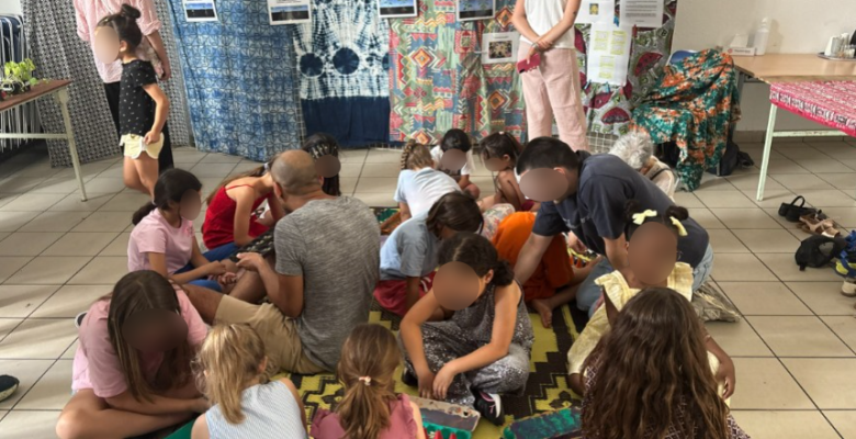 Photo d'enfants jouant à l'Awalé