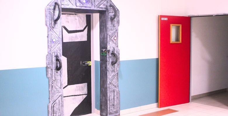 Cantine thématique de l'espace - École Michel de L'Hospital
